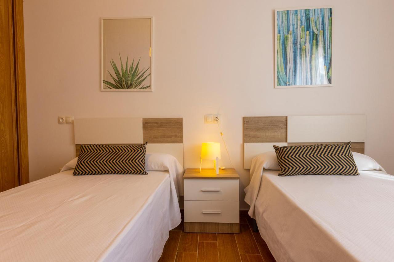 Apartagal-Playa De Llas, フォス エクステリア 写真