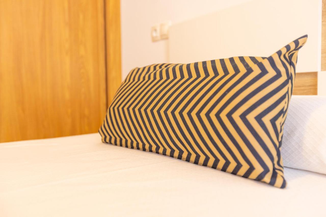 Apartagal-Playa De Llas, フォス エクステリア 写真