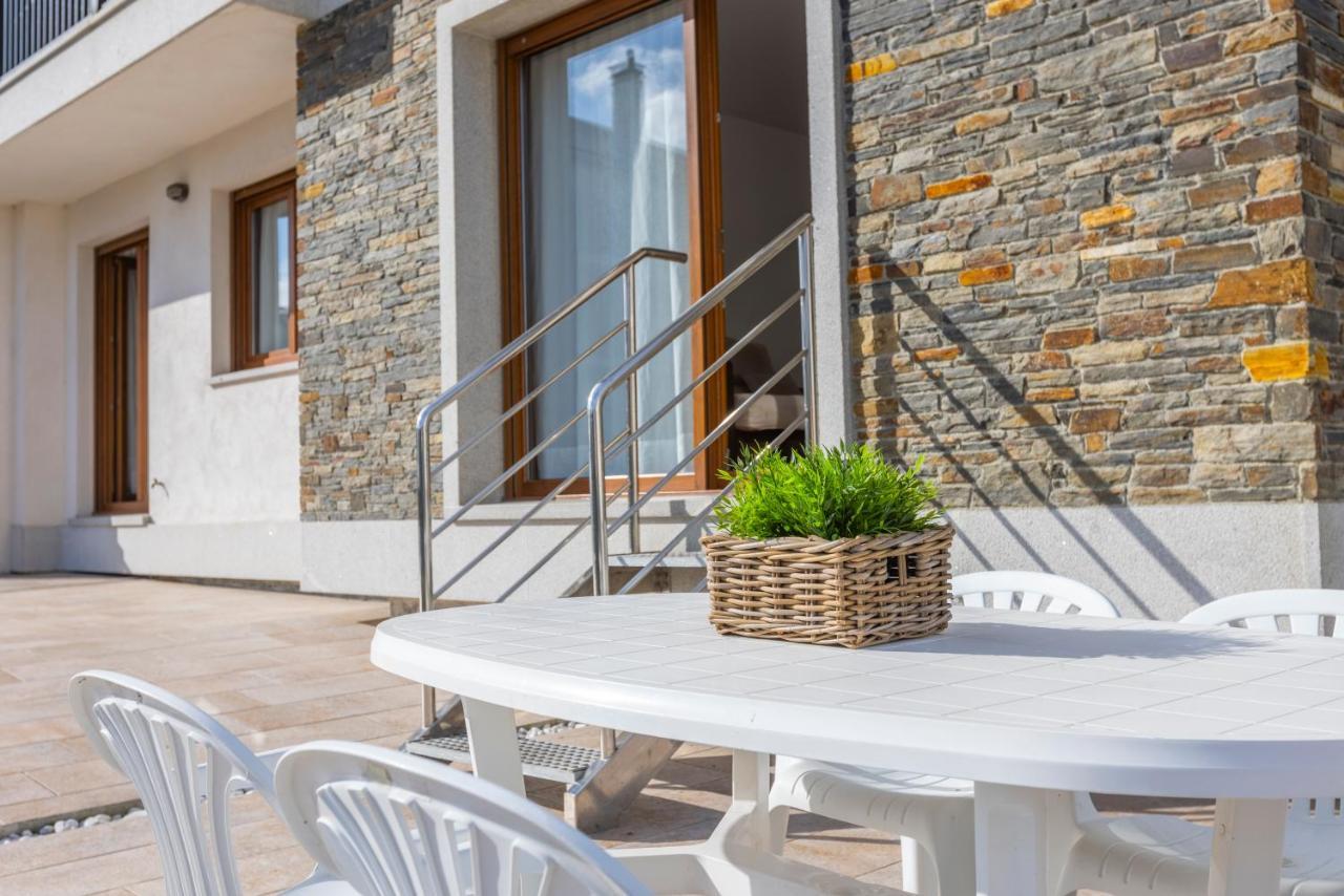 Apartagal-Playa De Llas, フォス エクステリア 写真